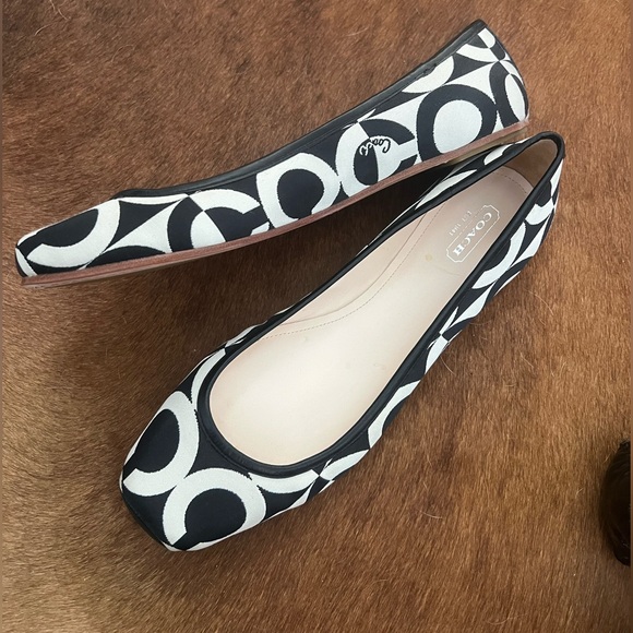 Coach Monochrome Patterned Women's Flats - Picture 2 of 3